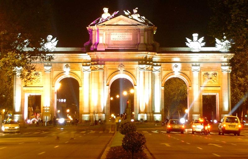puertaalcala3-copiar.jpg