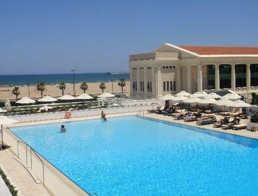 hotel-las-arenas_thumb.jpg